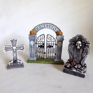 NEW 6.5” HALLOWEEN RESIN GLOW IN DARK CEMETERY ARCH TOMBSTONE HEADSTONE FIGURES